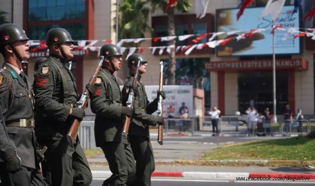 Fatih'te Zafer Bayramı Coşkusu