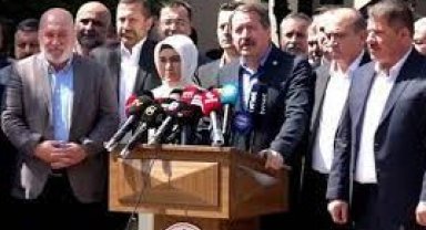 Hükümetin zam teklifinden memnun kalmayan Memur-Sen'den grev sinyali