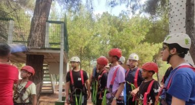 KAMP ATEŞİ GENÇLERİ BİR ARAYA GETİRDİ