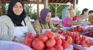 Yedikule&Ayvansaray Bahçe'de Geleneksel Domates&Biber Konservesi Buluşması