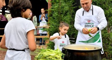 Yedikule&Ayvansaray Bahçe'de Mısır Hasadı Etkinliği Gerçekleşti