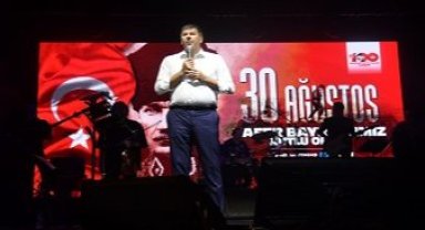 Başkan Odabaşı: “Hiç Kimse Kadıköy’de Ne İçildiğine, Ne Giyildiğine Karışamaz”
