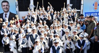 Esenyurtlu Minikler Sünnet Şöleninde Gönüllerince Eğlendi
