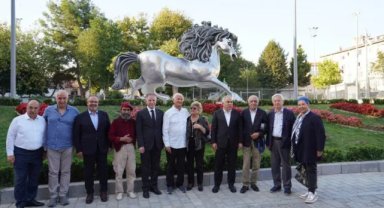 Fatih Belediyesi Kültür Sanat Sezon Açılışını Süleyman Saim Tekcan Sergisi ile Yaptı