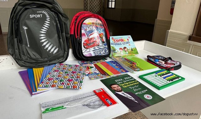 Kâğıthane Belediyesi 20 Bin Öğrenciye Çanta Ve Kırtasiye Yardımında Bulundu