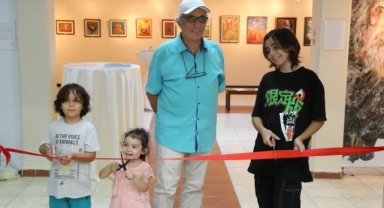 Ressam İbrahim Aşık’tan Cumhuriyet’in 100. Yılına Armağan : ‘Gün Dökümleri’ AKSM’de
