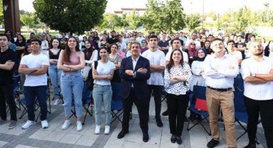Yazılımcı Gençler Zafer Bayramı İçin Oyun Geliştirdi