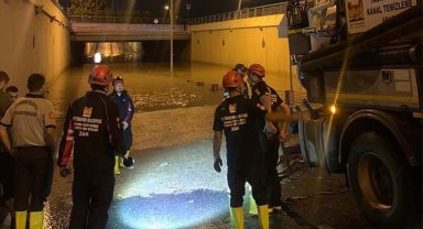 Zeytinburnu’ndan Başakşehir Sel Baskınına Yardım Desteği
