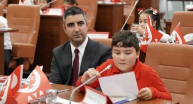 Bu Meclis Çocuklara Ait