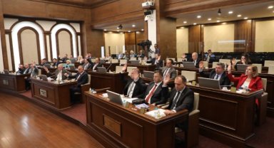  Çatısında Baz İstasyonu Olan Vatandaşlar Belediyeyi Arasın