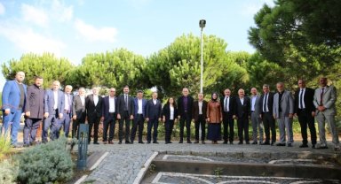 Çekmeköy Belediye Başkanı Ahmet Poyraz, Muhtarlar Günü’nde İlçedeki Muhtarlar İle Bir Araya Geldi