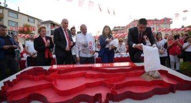 Kartal'a Yakışan Anıt