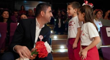 Minikler Cumhuriyeti Kreşlerde Kutladı