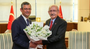 CHP'de 13 yıl sonra Kılıçdaroğlu koltuğu Özgür Özel'e bıraktı