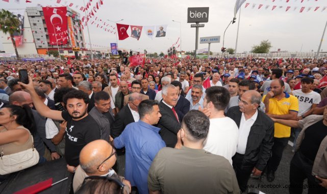 Şakirpaşa Alt Geçidi’nin açılışı muhteşem bir törenle ve Sabahat Akkiraz konseriyle yapıldı