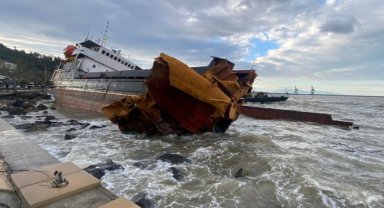 Zonguldak'ta kaybolan kuru yük gemisi battı