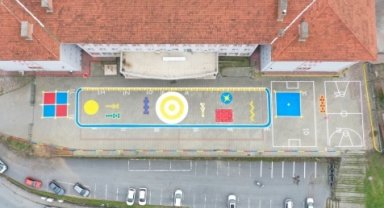 Arnavutköy’de Okullar Renkleniyor