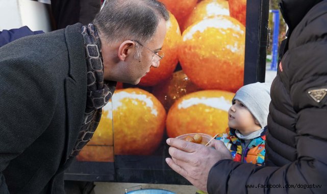 BAŞKAN ÇALIK ŞEHİTLER İÇİN LOKMA DAĞITTI