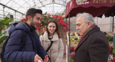 Başkan Turan Yedikule Bahçe'de Hemşehrileriyle Bir Araya Geldi