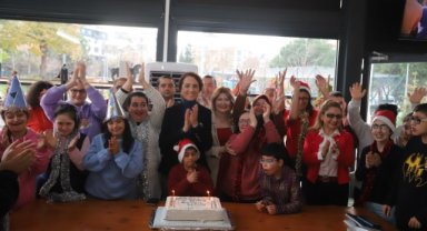 Başkan Yüksel, Engelsiz Üretim Atölyesi Öğrencilerinin Yeni Yıl Heyecanına Ortak Oldu
