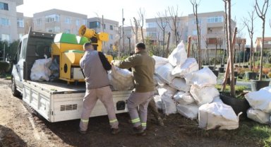 Kartal’da Budanan Ağaç Dalları İhtiyaç Sahiplerine Yakacak Oluyor