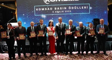 KOMSAD başarılı gazetecileri ödüllendirdi