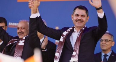 CUMHUR İTTİFAKI İSTANBUL BÜYÜKŞEHİR BELEDİYE BAŞKAN ADAYI MURAT KURUM İLE KARTAL BELEDİYE BAŞKAN ADAYI MİMAR HÜSEYİN KARAKAYA SOĞANLIK’TA YAPILAN MİTİNG DE VATANDAŞLARA SESLENDİ