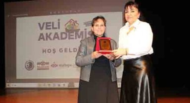 KARTAL BELEDİYESİ ‘VELİ AKADEMİSİ’ EĞİTİM PROGRAMI DEVAM EDİYOR