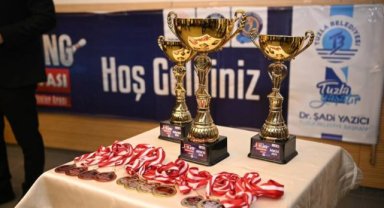 Tuzla’da Liseler Arası Bowling Turnuvası düzenlendi
