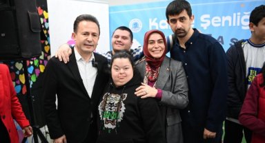 Tuzla’da özel öğrencilerin karne mutluluğu