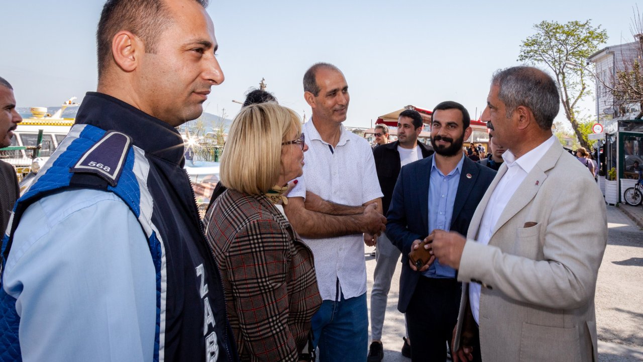 Akpolat, Meclis Üyeleriyle Kınalıada’da