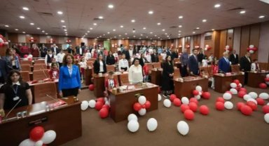 KARTAL BELEDİYESİ ÇOCUK MECLİSİ 23 NİSAN’I KUTLADI