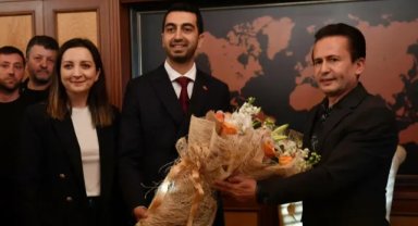 Tuzla Belediye Başkanı Eren Ali Bingöl mazbatasını aldı, göreve başladı