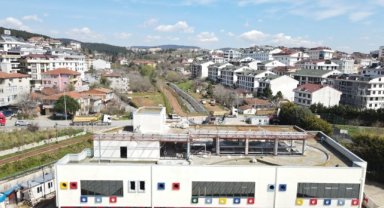 BAŞKAN ÇERKEZ, KREŞ İÇİN İMZALARI ATTI