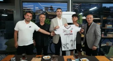 Başkan Yüksel, Şampiyon Sporcular İle Buluştu