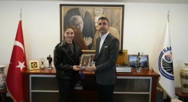 Kartal’ın Gururu Şampiyon Boksörden Başkan Gökhan Yüksel’e Ziyaret