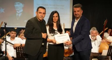 Kartal Belediyesi Bağlama Kursu Öğrencilerinden Eşsiz Konser