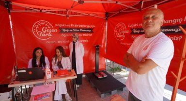 FitFatih'in Gezen Tartı Projesi, Karagümrük Kütüphanesi'nin Bahçesinde Sağlıklı Yaşamı Teşvik Ediyor