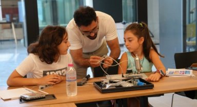 KARTAL’DA BİLİM, MÜHENDİSLİK VE TEKNOLOJİ YAZ KAMPI DEVAM EDİYOR