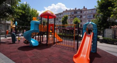 Küçük Saray Parkı'ndaki Çocuk Oyun Alanımız Yenilendi