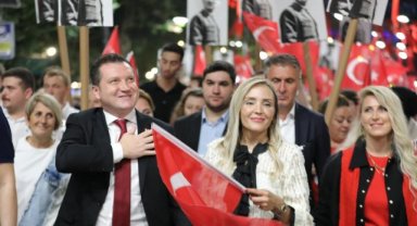 Silivri'de Zafer Yürüyüşü ve Berkay Konseri ile 30 Ağustos Coşkusu Yaşandı