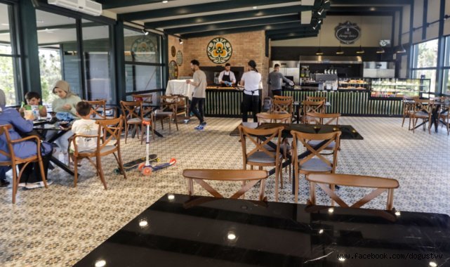 ÜMRANİYE BELEDİYESİ’NDEN ÖZEL BİR LEZZET: TAŞ FIRINDA SİMİT