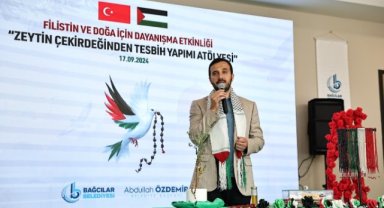 Bağcılar’da çocuklar, Gazze’deki zeytin ağacı katliamını zeytin çekirdeğinden tespih yaparak protesto ettiler