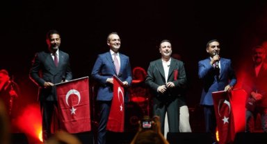 Beyoğlu’nda Oğuzhan Koç Sahne Aldı