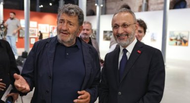 Mustafa Taviloğlu koleksiyonu Eyüpsultan’da sanatseverle buluşuyor