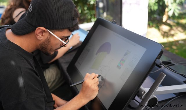 Şehre Renk Katan Kadıköy Çizgi Festivali Başladı