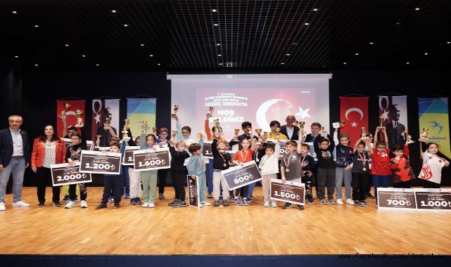 BEYLİKDÜZÜ’NDE 29 EKİM VE ATA’YA SAYGI SATRANÇ TURNUVASI’NA YOĞUN İLGİ