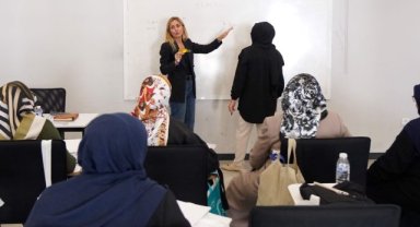 BEYLİKDÜZÜ’NDE OKUMA YAZMA KURSUNUN YENİ DÖNEMİ BAŞLADI