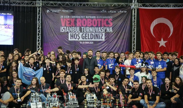 GELECEĞİ KODLAYAN GENÇLER ‘VEX ROBOTİCS TURNUVASI’NDA BULUŞTU