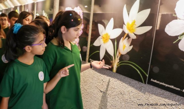 ÜMRANİYE’DE ÖĞRENCİLER ENDEMİK BİTKİLERİ KEŞFEDİYOR